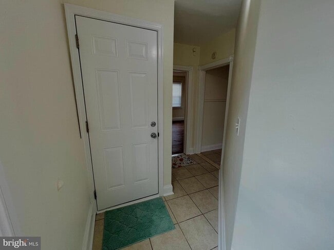Photo - 109 E Main St Unidad 2