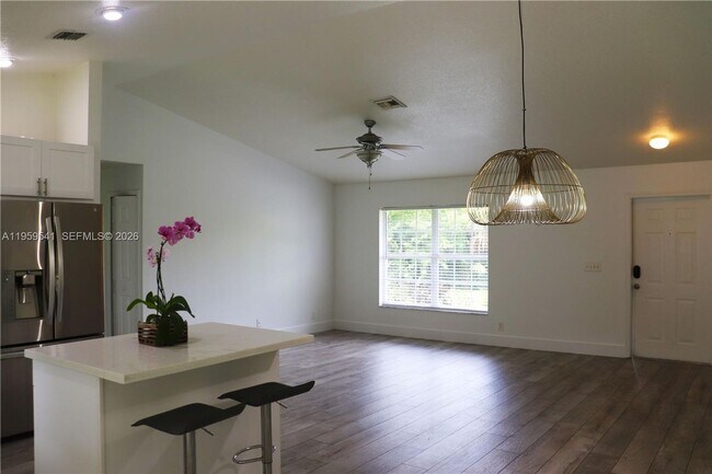 Photo - 16930 Mead Hill Dr W