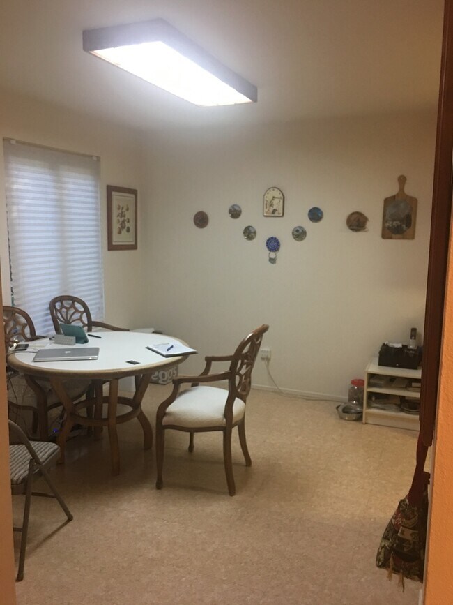 Photo - 3br/1.5ba Meadows of Terra Linda Townhouse...