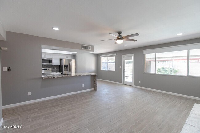 Photo - 1224 E Campus Dr