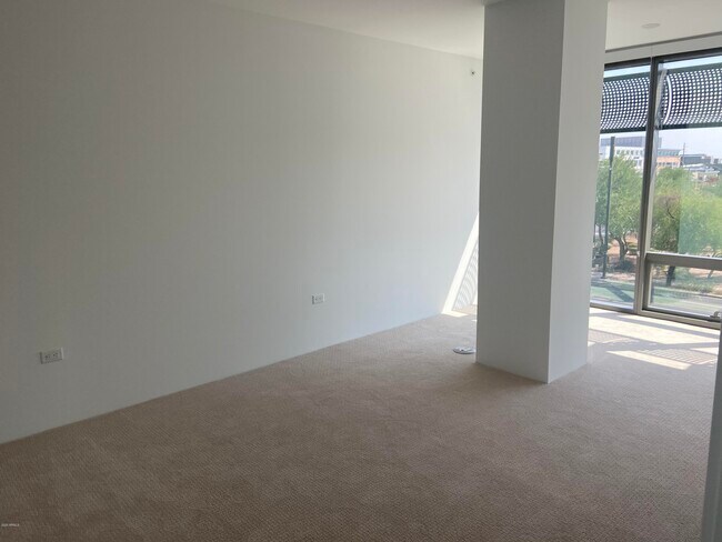 Photo - 7180 E Kierland Blvd Apartment Unit 317