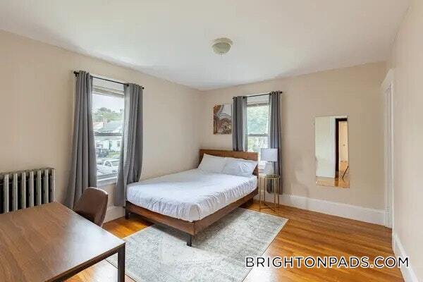 Photo - 90 Harriet St Unidad left