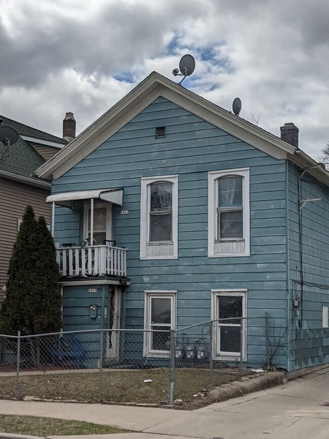 Building Photo - 1619-1621 S. 11th St. Unit 1621 A- Rear Rental