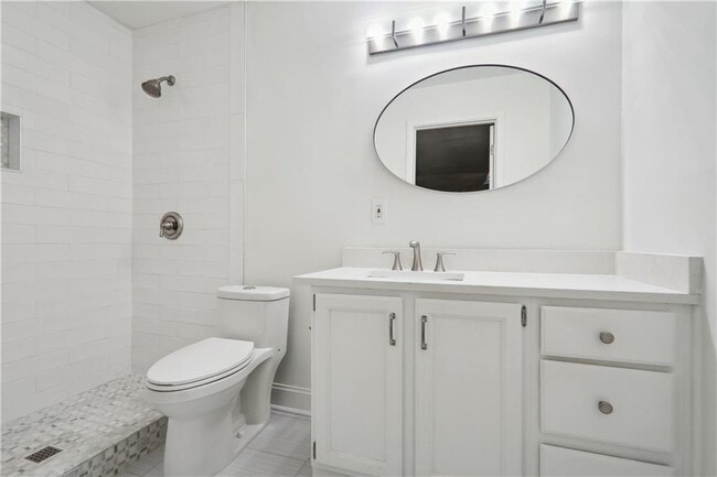 Photo - 421 Warm Springs Cir