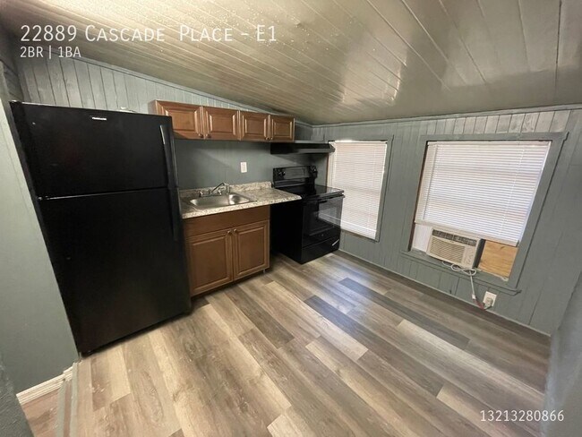 22889 Cascade Pl Unit E1