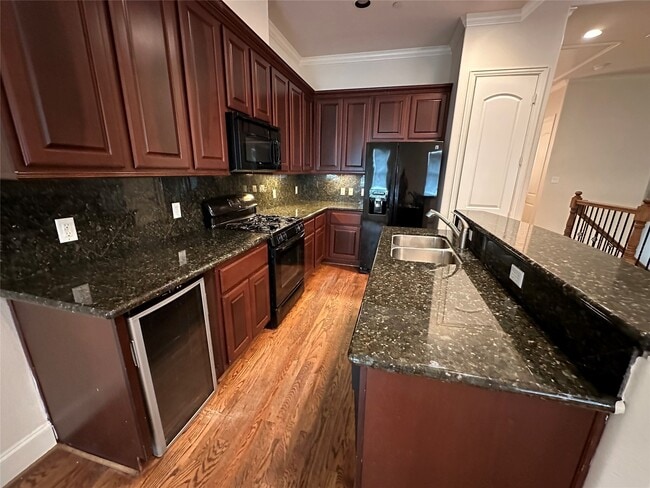 Photo - 6353 Richmond Ave.