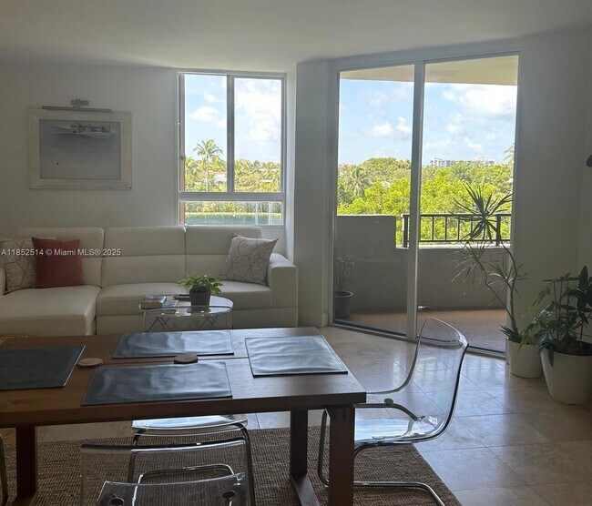Building Photo - 161 Crandon Blvd Unit 317 Rental