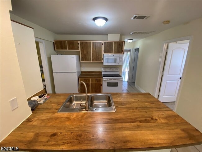 Photo - 1247 SW Santa Barbara Pl