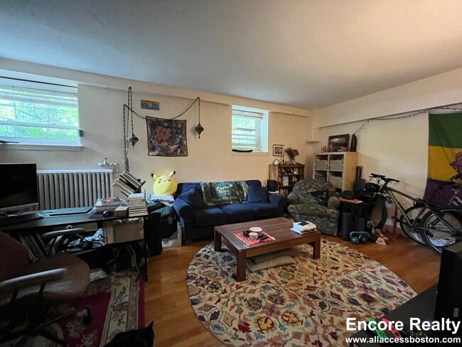 Photo - 1555 Beacon St Unit 1