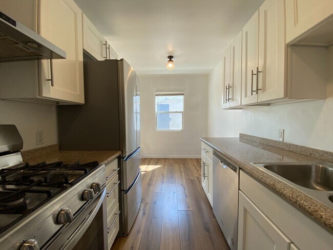 Photo - 1912 Clyde Ave Unidad 1914 Clyde Ave