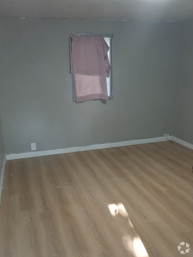 Building Photo - 706 E Kibby St Rental