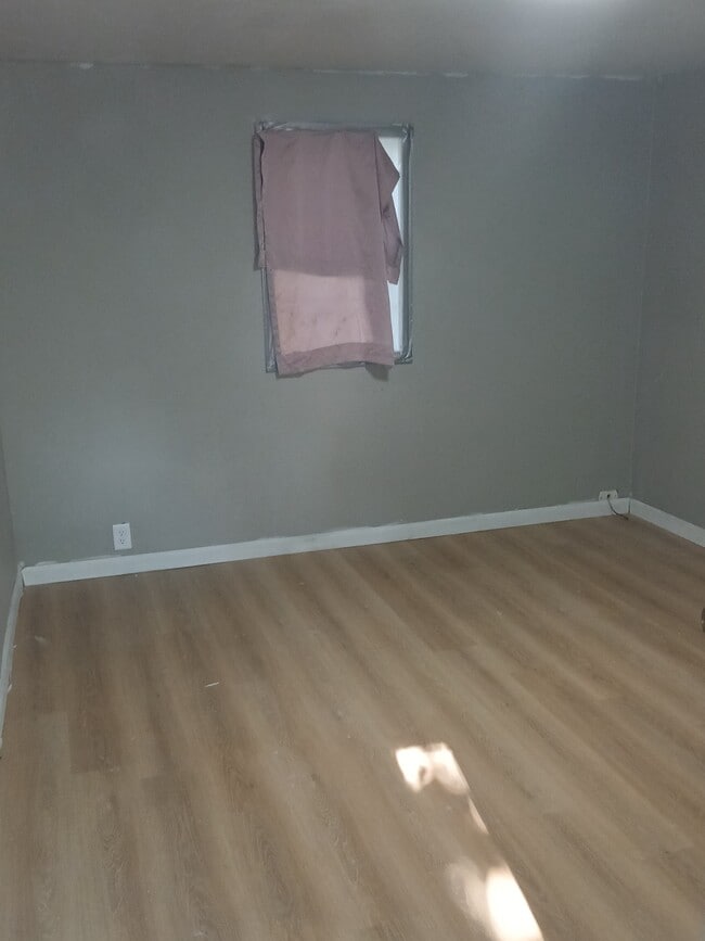 Building Photo - 706 E Kibby St Rental