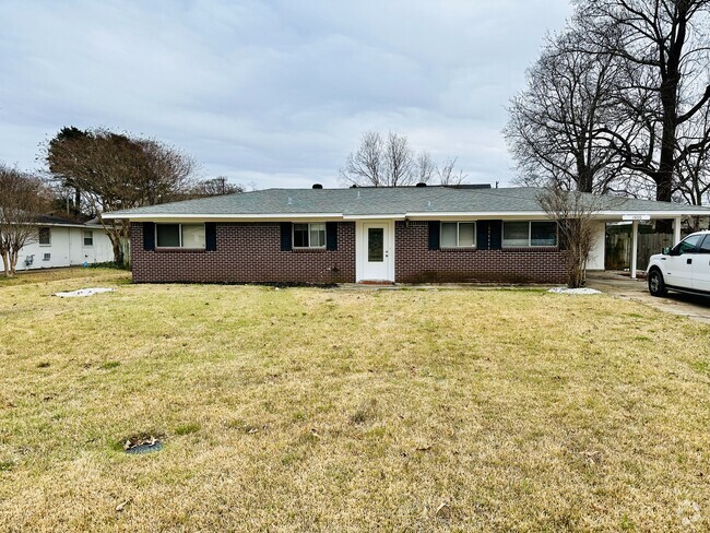 Building Photo - 1500 Roselawn Ave Rental