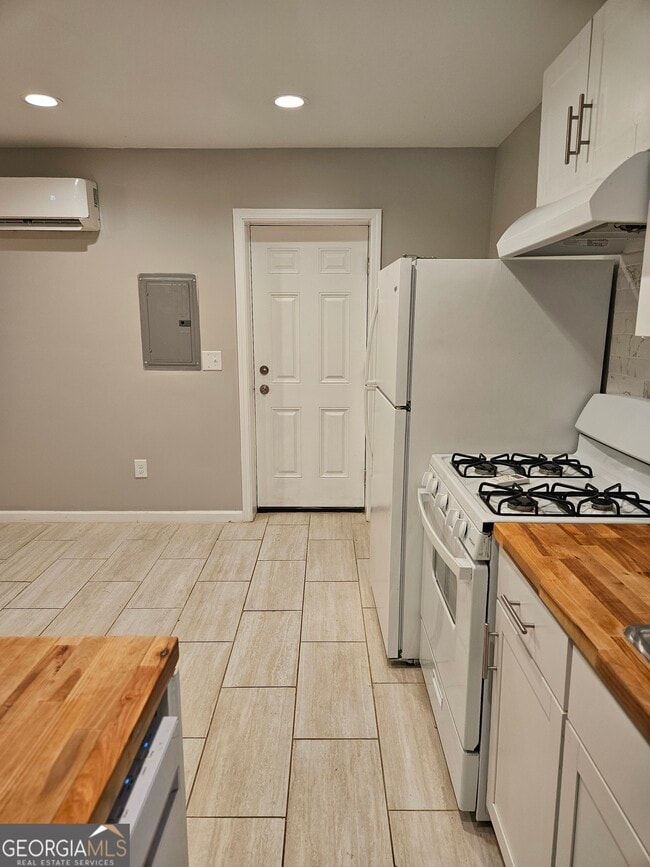 Photo - 1125 West Ave SW