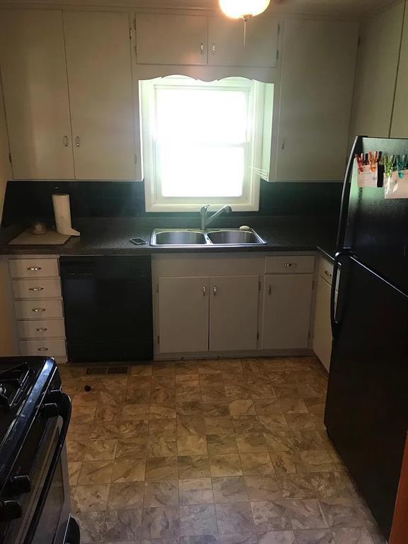 Photo - 1505 Huntington Way