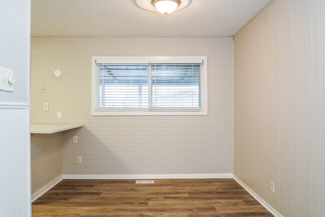 Photo - 5801 Sunwood Dr