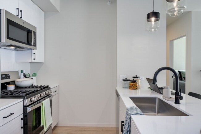 Photo - 87 E Wacker Pl