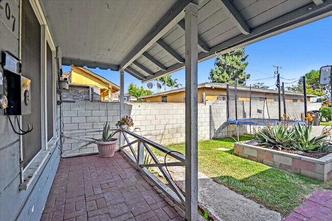 3207 W 112th St Unit 3207 W 112th St B