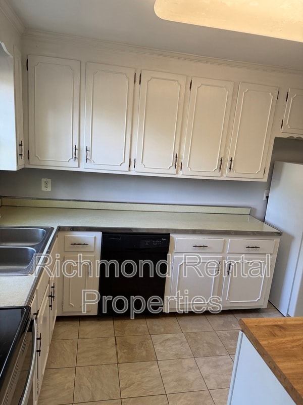 Photo - 1820 Cambridge Ct