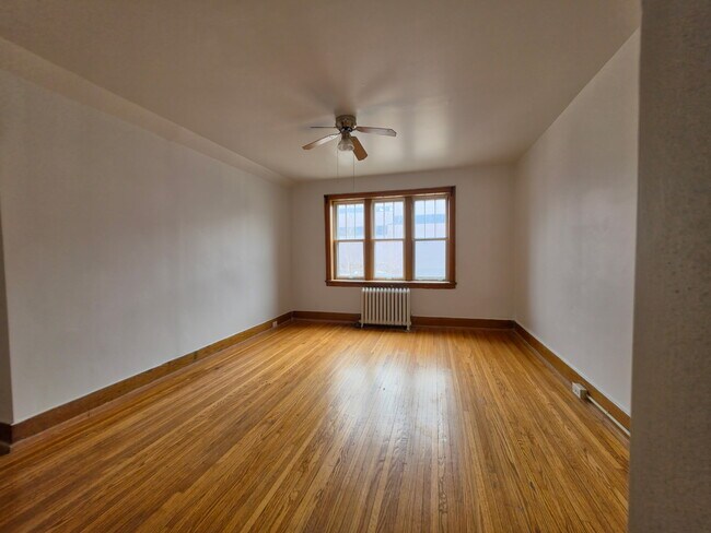 Photo - 429 Qu'Appelle Ave Unité 2