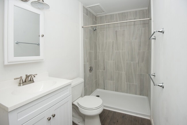 Bathroom - 22 Fennell St Unit 9