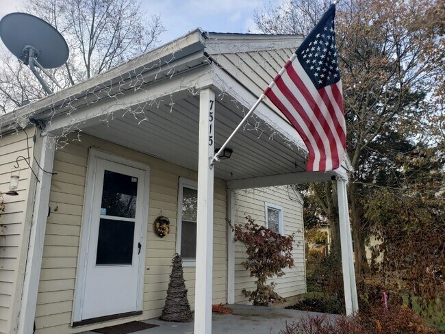 Photo - 7515 Troy Rd House