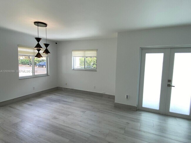 Photo - 403 SW 89th Pl