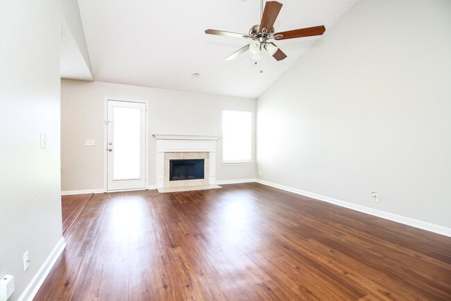 Photo - 7045 S Hampton Blvd