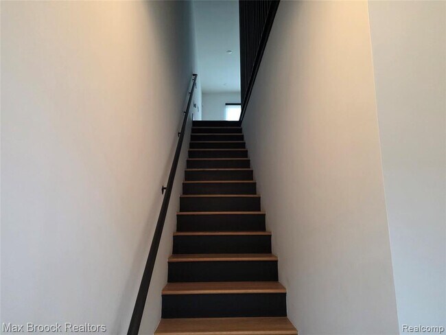 Photo - 1640 Bagley St Unit 13