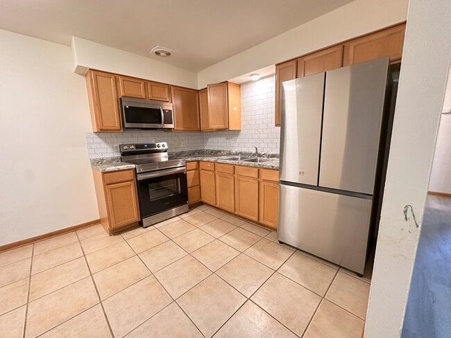 Building Photo - 2337 Carling Dr Unit 2337 carling dr  4 Rental
