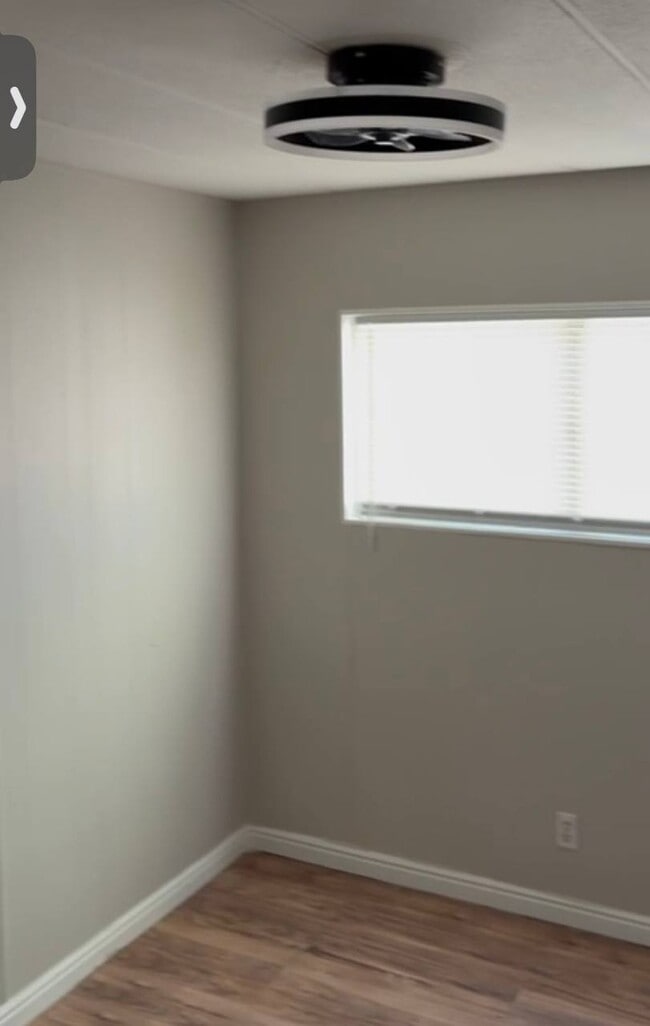 Photo - SALINA RENTALS - TRLR #3