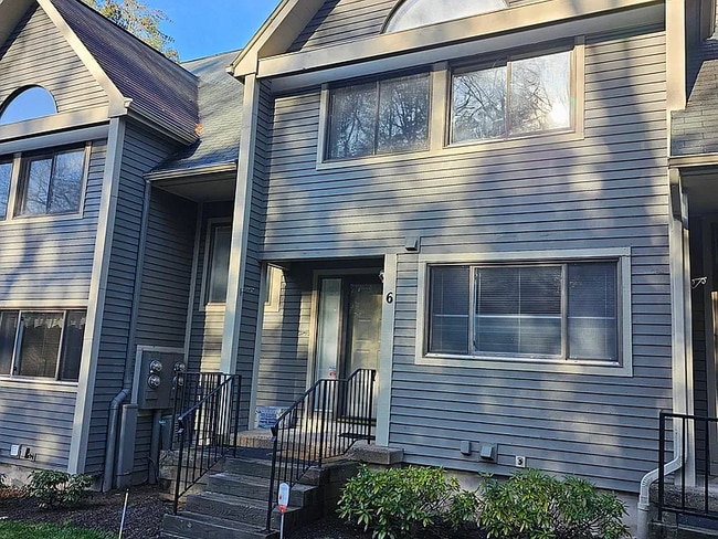 Photo - 6 Riverview Townhome