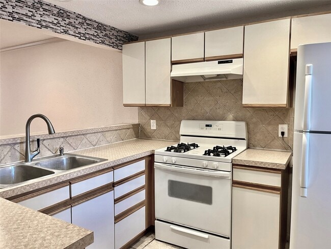 Photo - 2808 Grants Lake Blvd Unidad 506