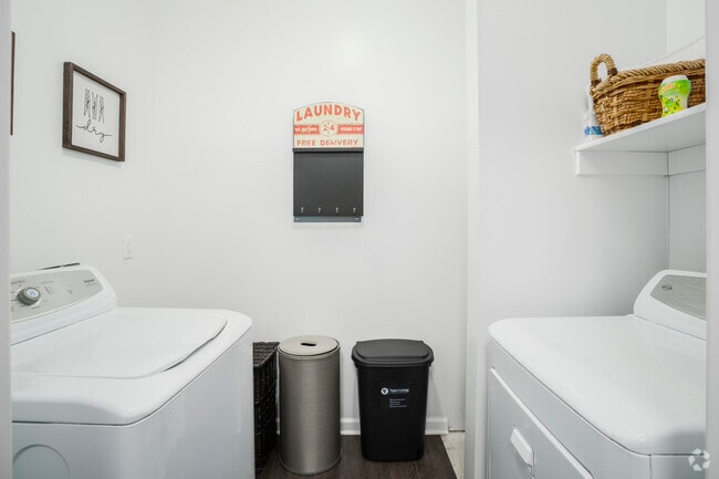 Great Meadow 2BR, 2BA - 1,184SF - Laundry