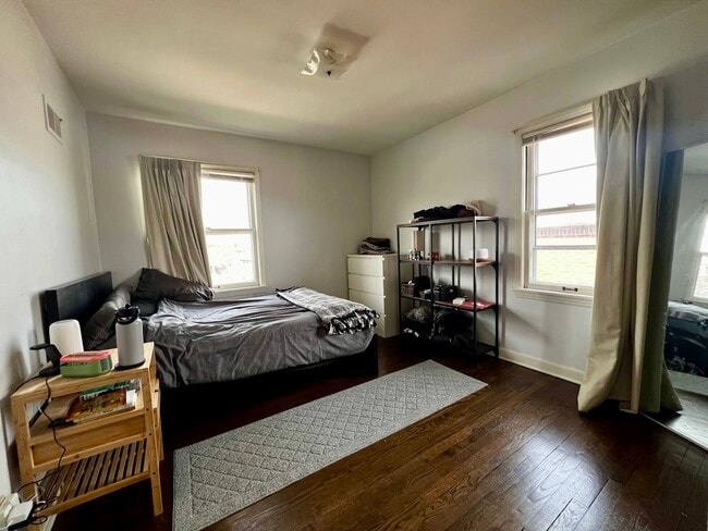 Photo - 5315 4 Unit Unit 2