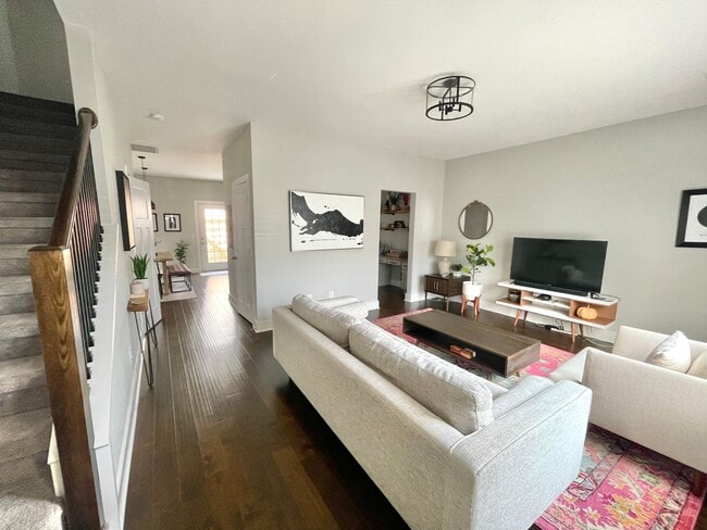 Photo - $500 OFF MOVE IN SPECIAL!! FURNISHED OR NOT!!  YOU CHOOSE!  Like New 2020 Build Old Hickory Townh...