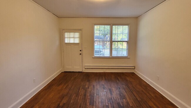 Photo - 6 Woodlawn Ct