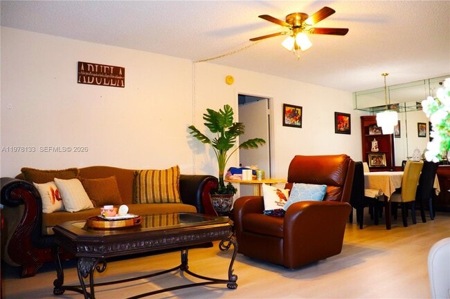 Photo - 900 St Charles Pl Unit 316