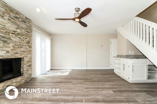 Photo - 1102 Swan Lake Rd