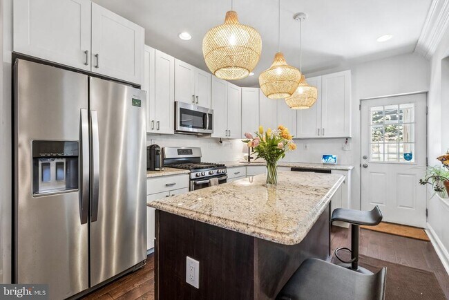 Photo - 1816 Dickinson St