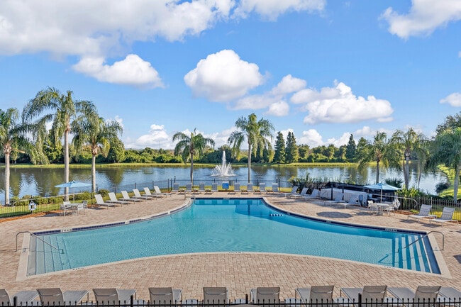 Piscina climatizada - Carlton Arms of Winter Haven