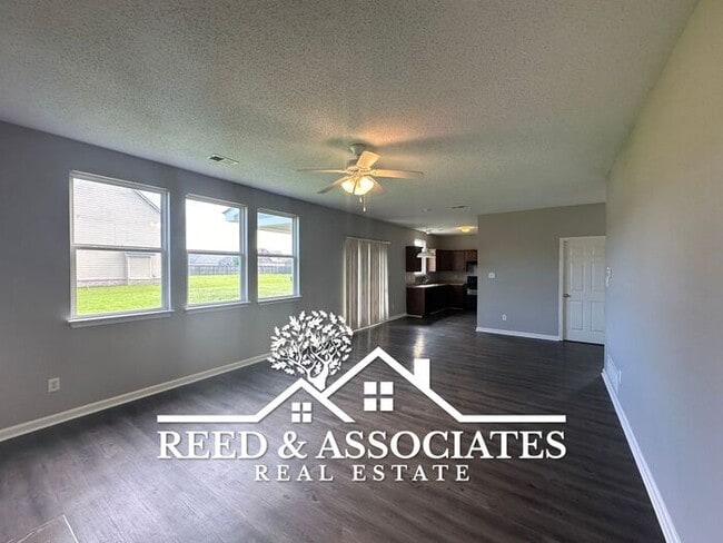 Photo - Charming Bartlett Home~3 Bedroom