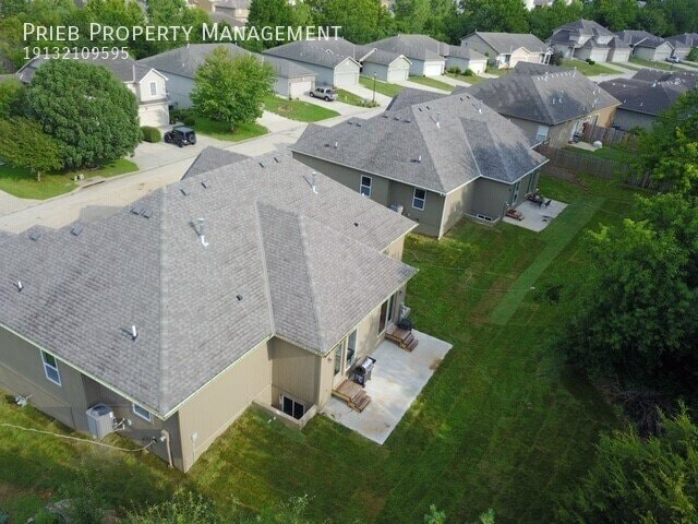 Photo - 1229 N 132nd St