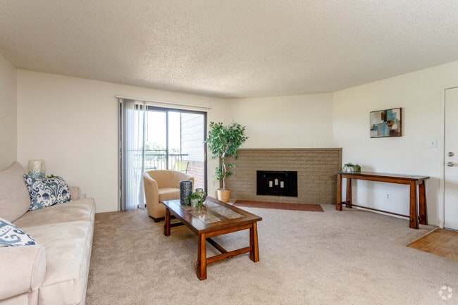 2BD, 2BA - 1060 SF