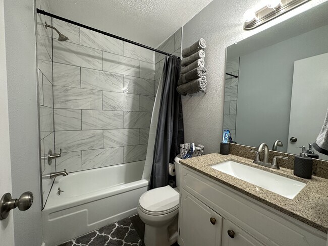 Photo - 3801 Elizabeth St Unit 3