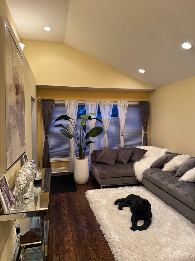 Photo - 1216 W 95th Pl