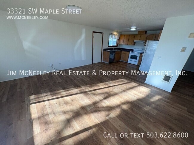 Photo - 33321 SW Maple St