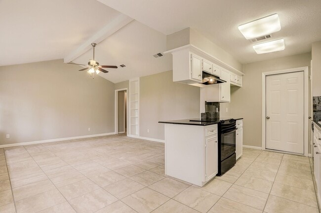 Photo - 6407 Crestside Dr