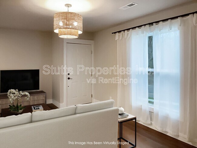 Photo - 625 Rivermont Rd