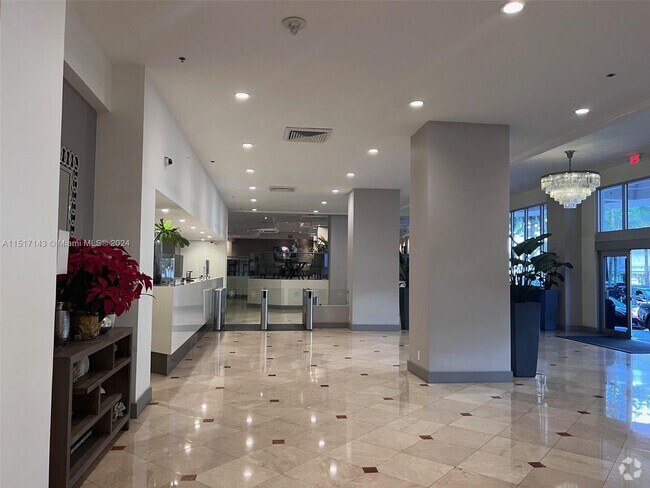 Building Photo - 100 Lincoln Rd Unit 312 Rental